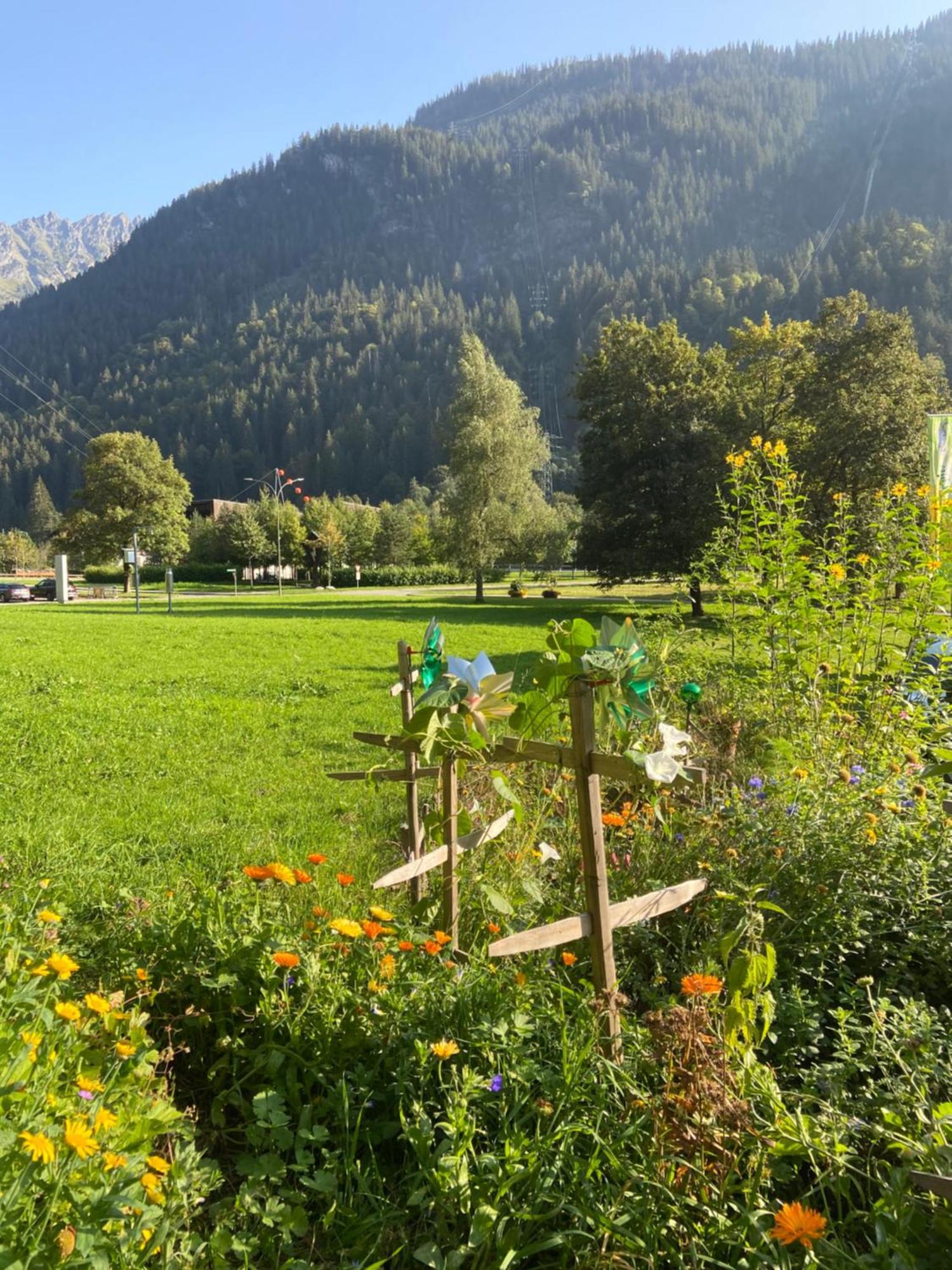 Haus Am Rain Bed & Breakfast Partenen Exterior photo