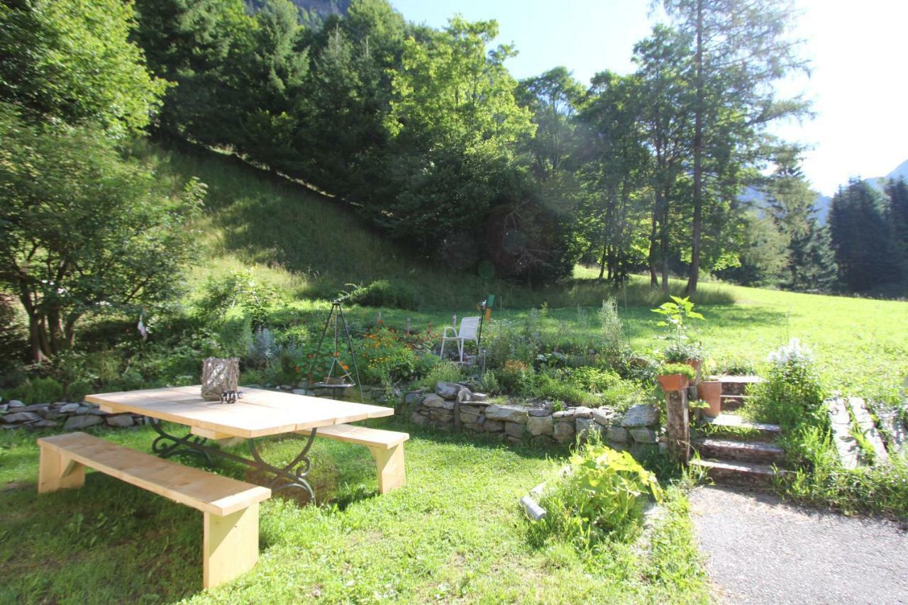 Haus Am Rain Bed & Breakfast Partenen Exterior photo